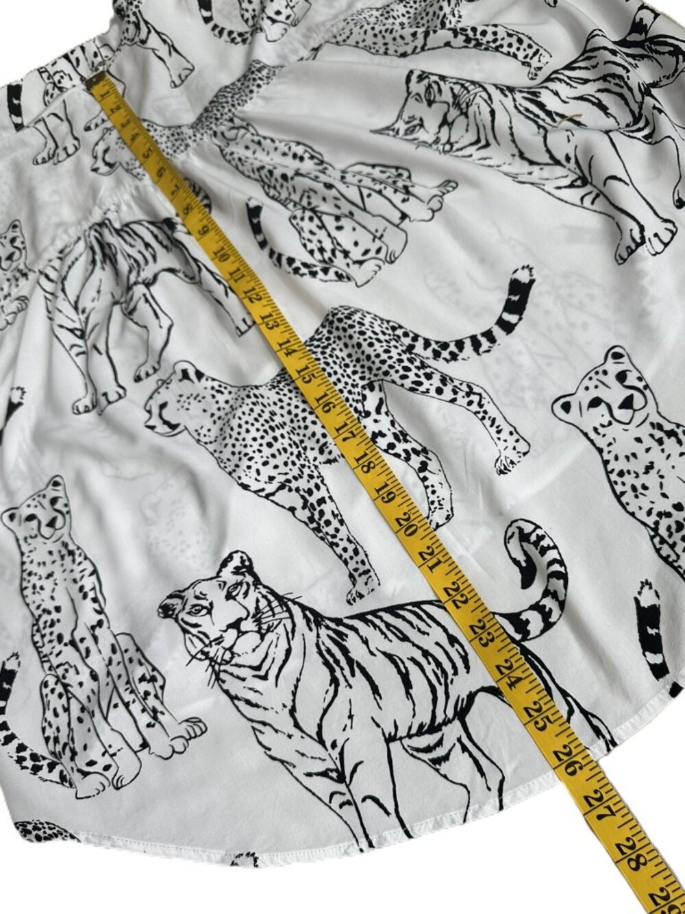 Women's XL Short-Sleeve Blouse Black and White Tigers & Cheetahs Jane Delancey - Picture 12 of 12